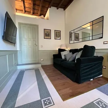 Boutique Signature In The Heart Of Ancient Řím