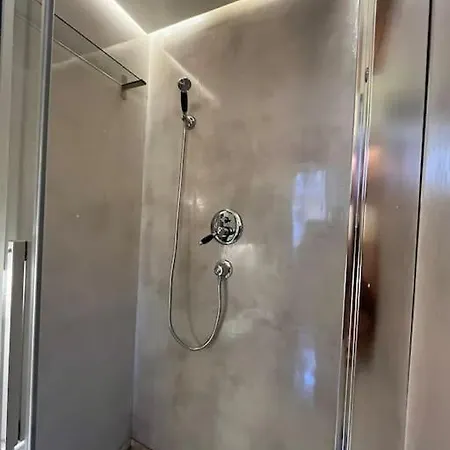 Boutique Signature In The Heart Of Ancient Řím